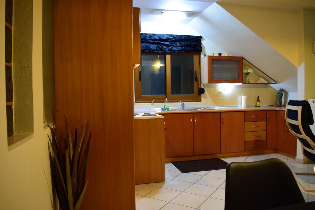 Lena Apartment Chania  Bagian luar foto